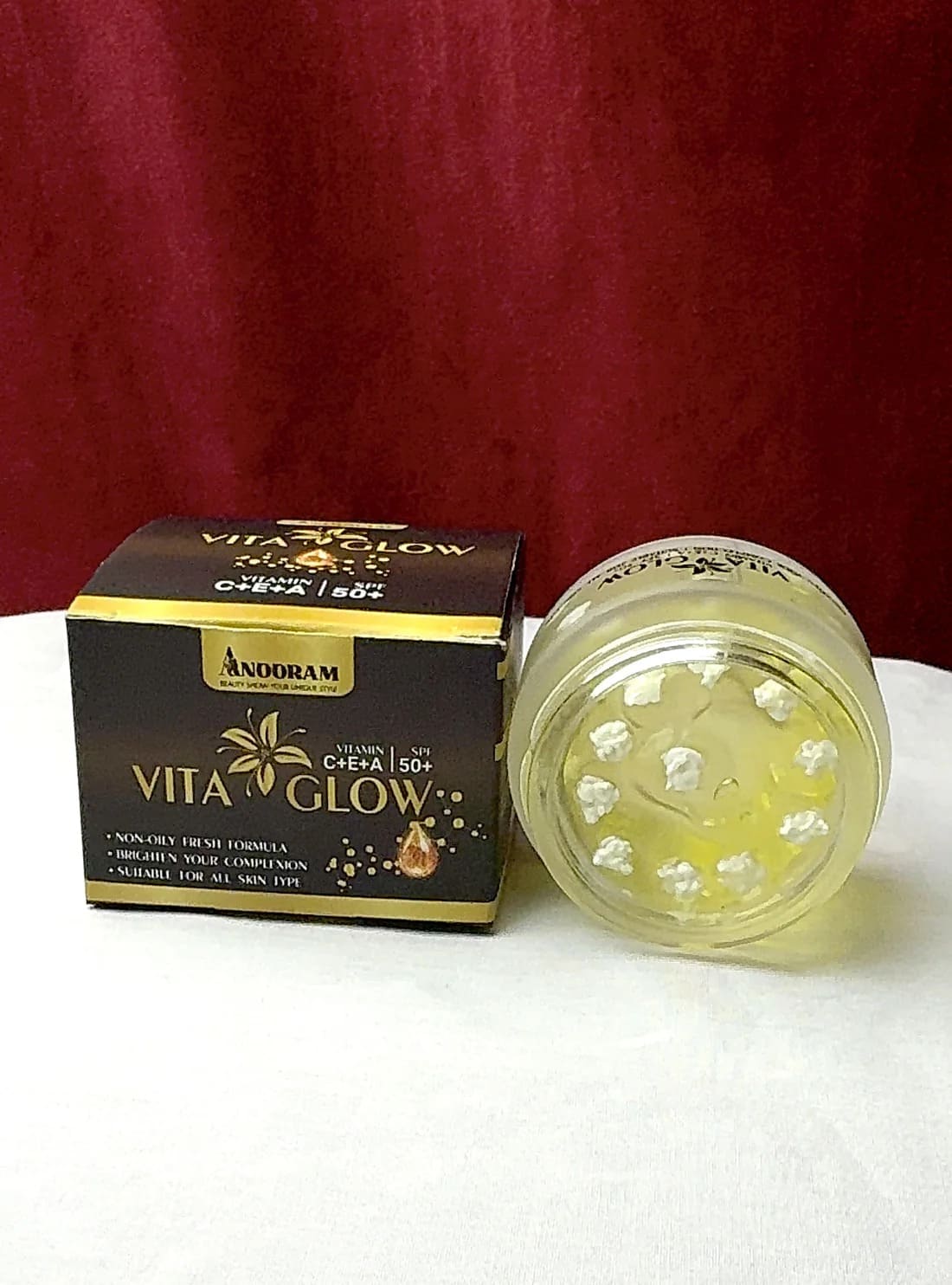 Vita Glow Brightening Gel – SPF 50+ | Vitamin C+E+A (official)